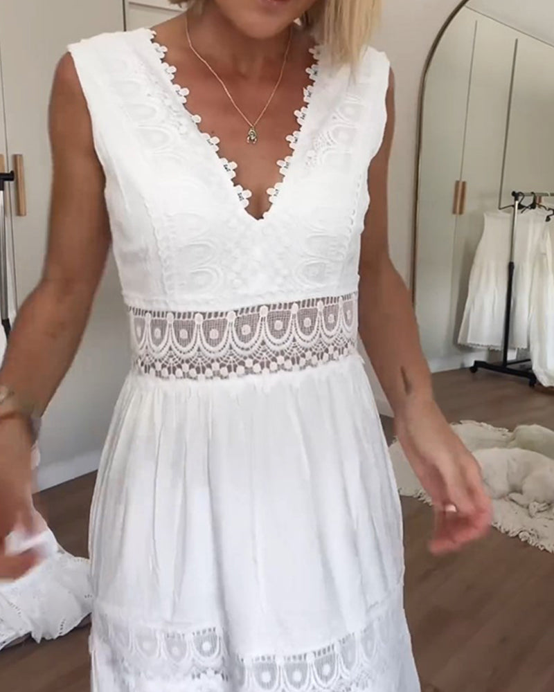 Aurélie™ | Elegancka Sukienka Koronkowa z Dekoltem w Serek