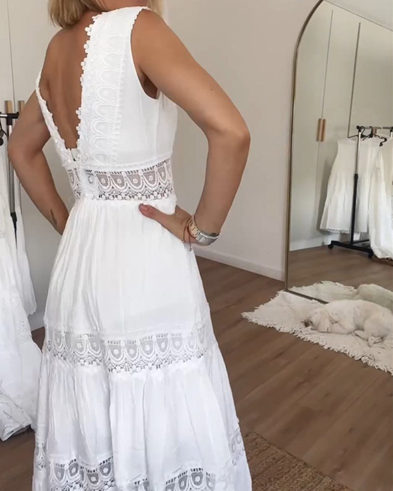 Aurélie™ | Elegancka Sukienka Koronkowa z Dekoltem w Serek